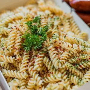 10868Fusilli Aglio e Olio (Mildy Spicy)