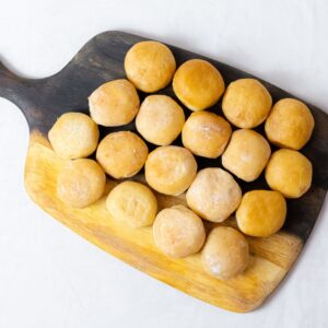 Mini Beignets with Hezelnut Chocolate Filling